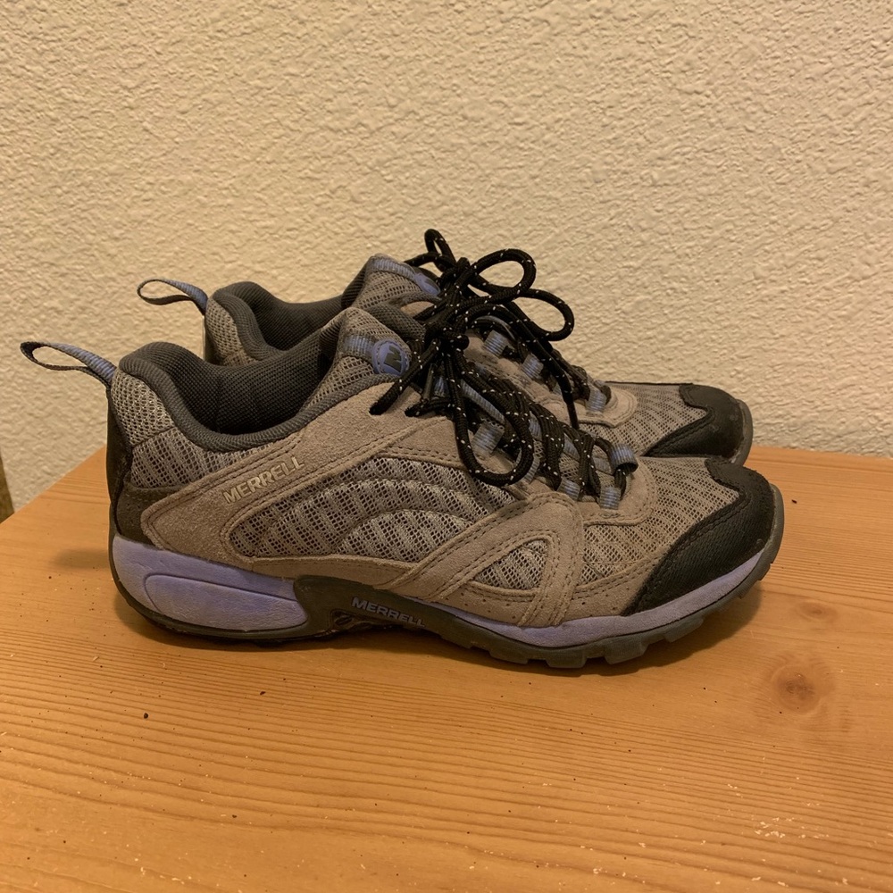 Merrell hiking shoes -women’s 7